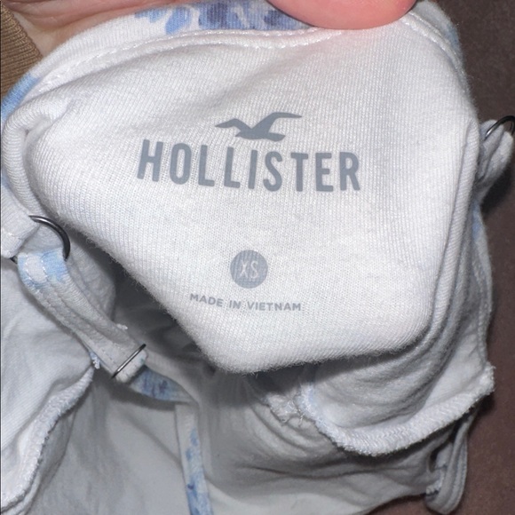 Hollister Floral Ruched Side Spaghetti Strap Tank Top - Picture 3 of 4